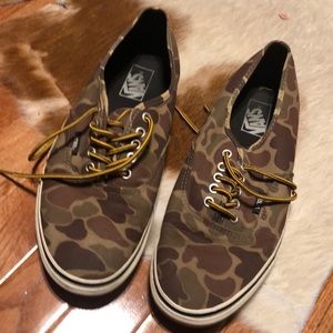 USED Vans authentic camo